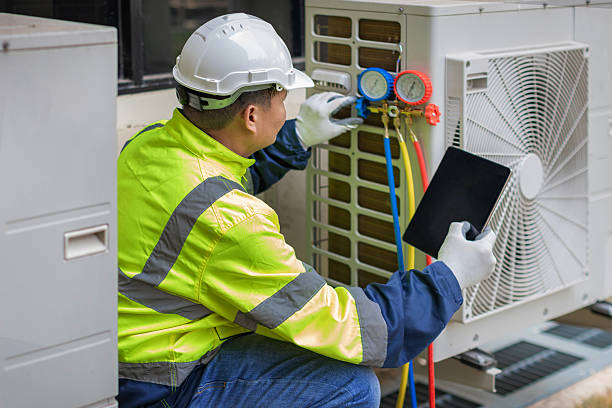 Professional Ac Installation technician working in Timber, OR